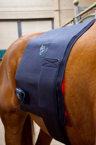 LuxMy Lichttherapie L-Pad – Großflächig & vielseitig. LuxMy Lichttherapie L-Pad – Großflächig & vielseitig.